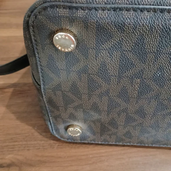 Michael Kors Black and Brown Signature Shoulder Bag - Picture 8 of 10